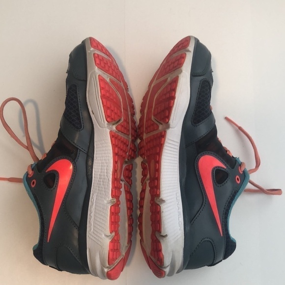 Nike Lunaforever running shoes in dark grey blue peachy colors side swoosh - Picture 2 of 8